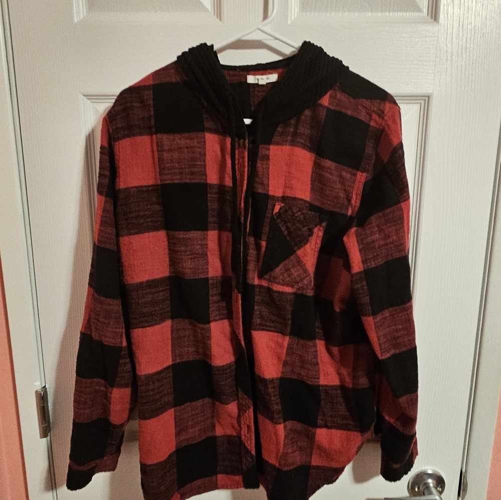 Maurices hooded flannel button shirt XL bright pink and black